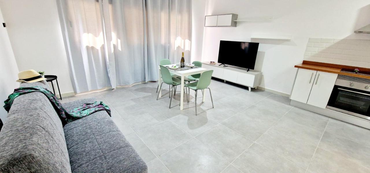 Apartamentos Playa San Juan & Wifi Free 吉亚德索拉 外观 照片