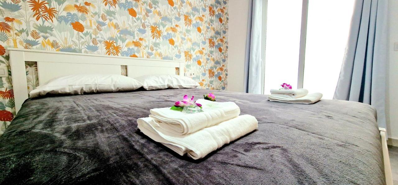 Apartamentos Playa San Juan & Wifi Free 吉亚德索拉 外观 照片